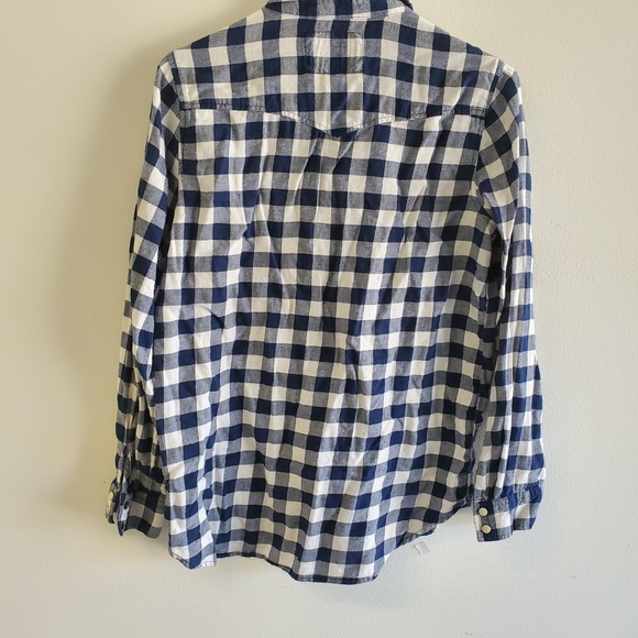 Forever 21 Flannel, Fall women's Medium Blue Plaid - Picture 4 of 4